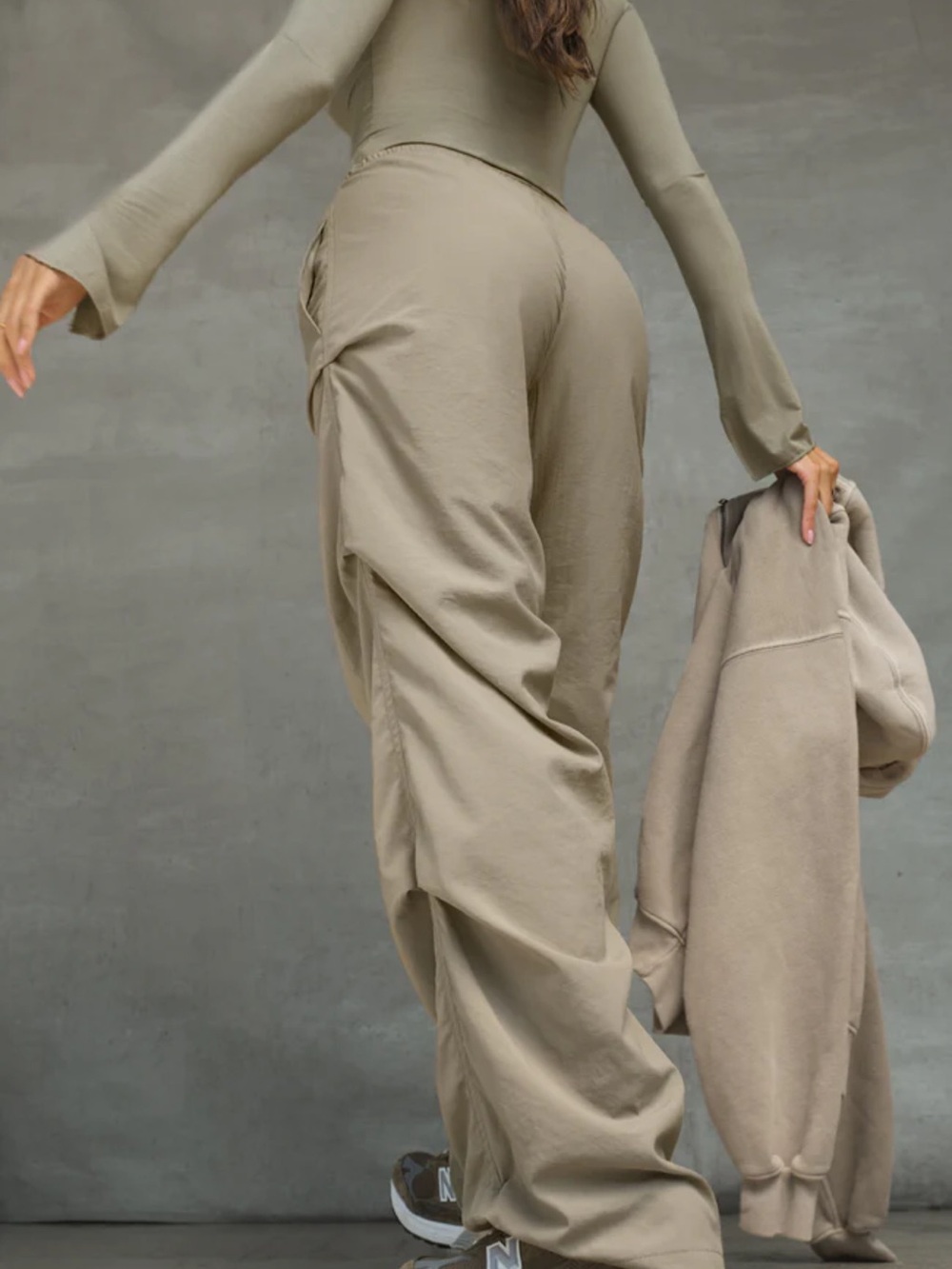 JOAH BROWN Ruched Track Hiking Pant Cargo Nylon NWT FAWN Tan (FIT101) - Picture 2 of 7
